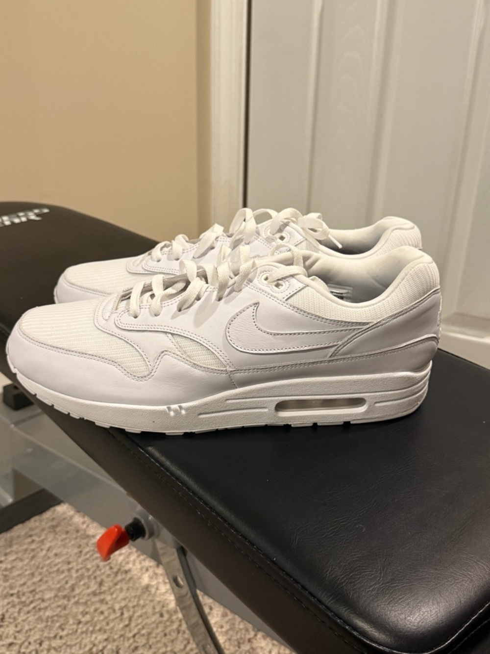 Nike Air Max 1 - Triple White - Picture 2 of 5